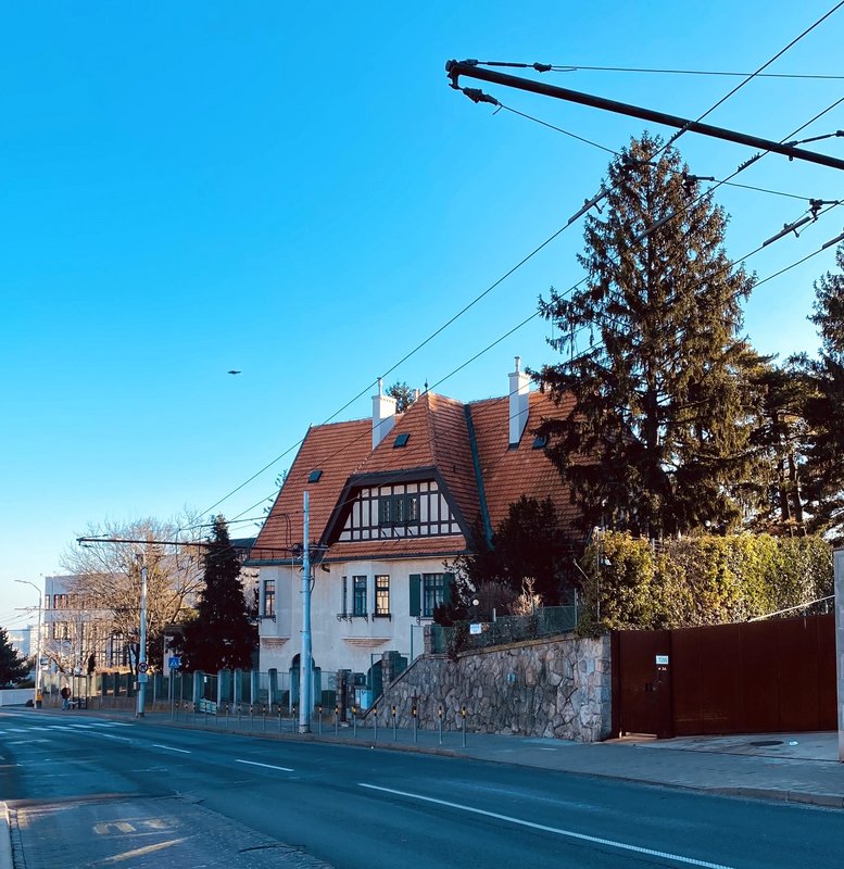 Prečerpávacia stanica na Oslom vrchu v Bratislave, Mudroňova ulica, aktuálny stav Zdroj: Archív KPÚ BA