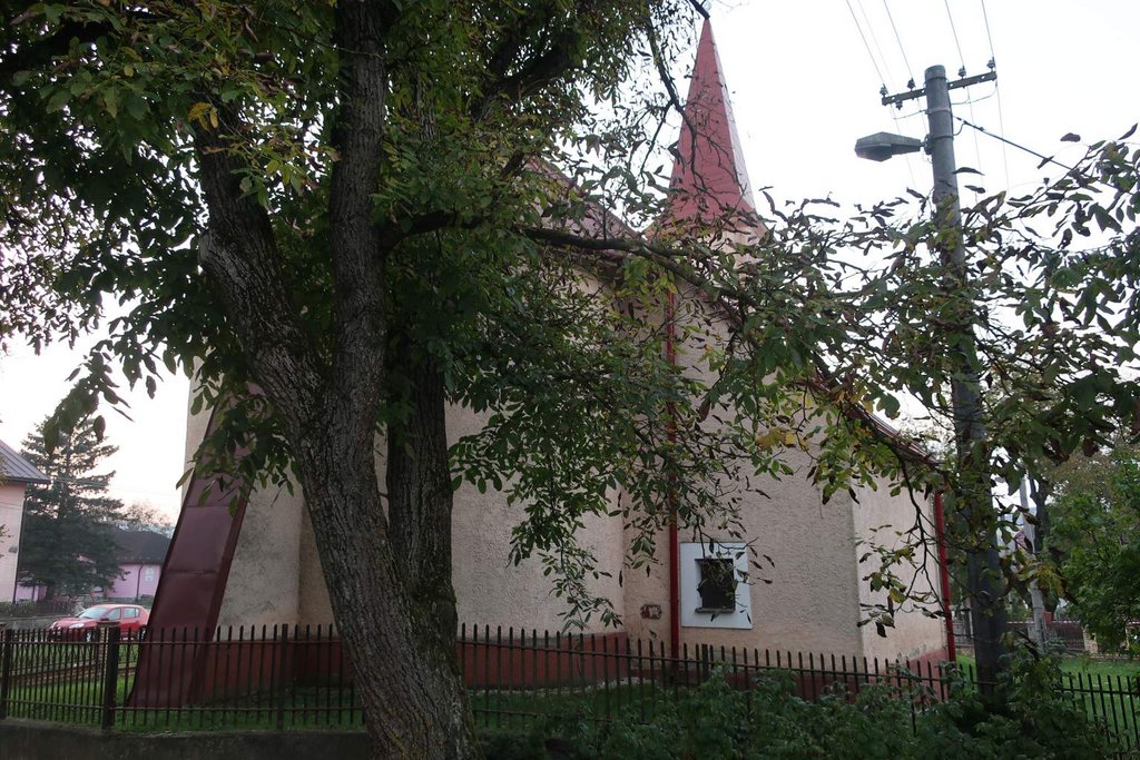 24 Severné a východné fasády kostola – aktuálny stav (14. 10. 2023) , zdroj: Archív KPÚ Prešov